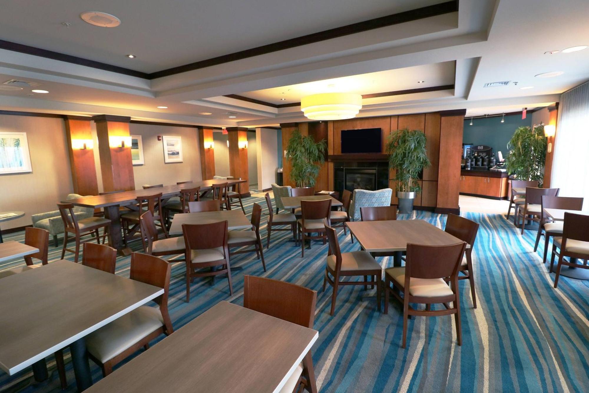 Fairfield Inn & Suites Des Moines Airport Ngoại thất bức ảnh