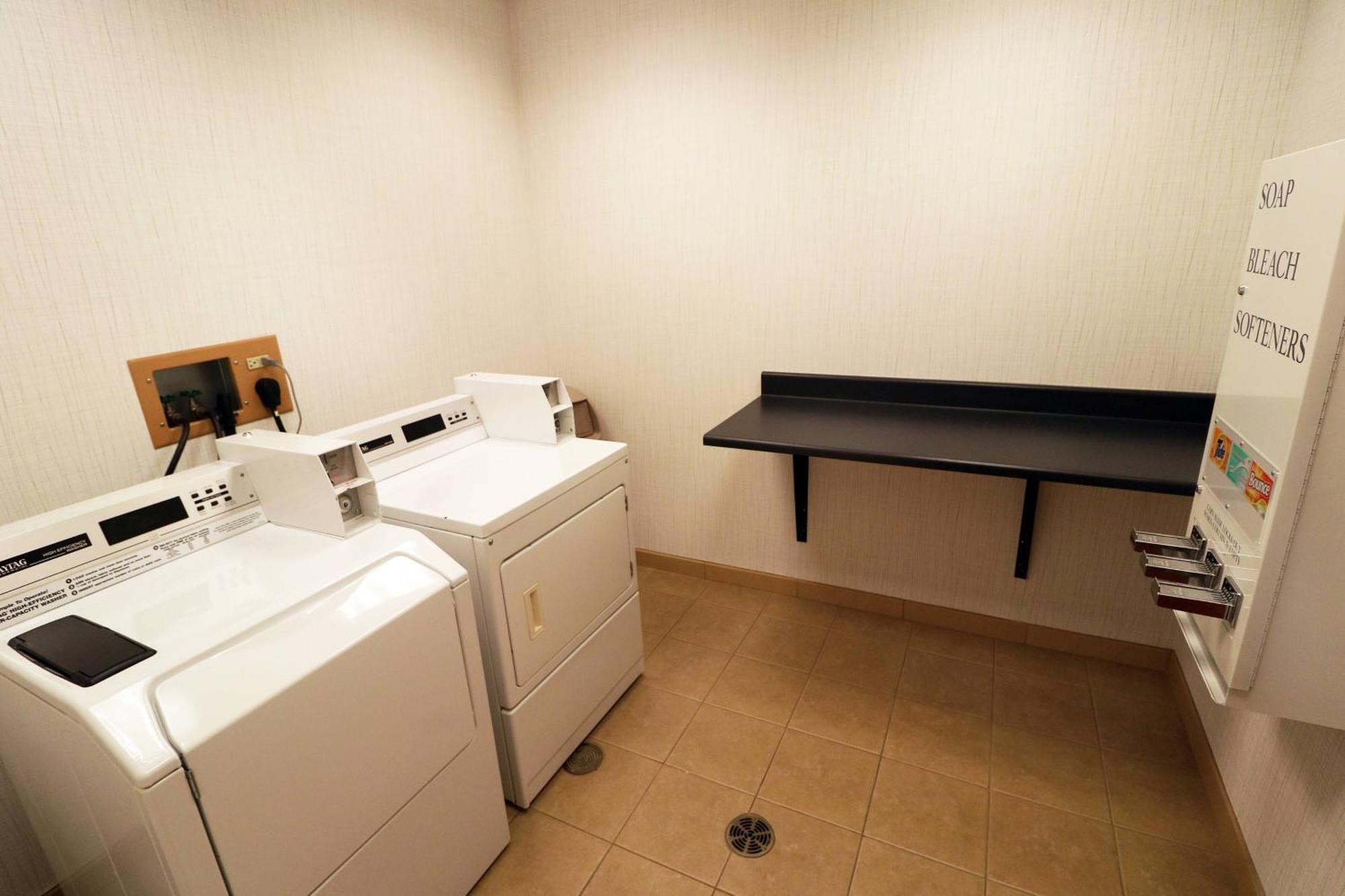 Fairfield Inn & Suites Des Moines Airport Ngoại thất bức ảnh