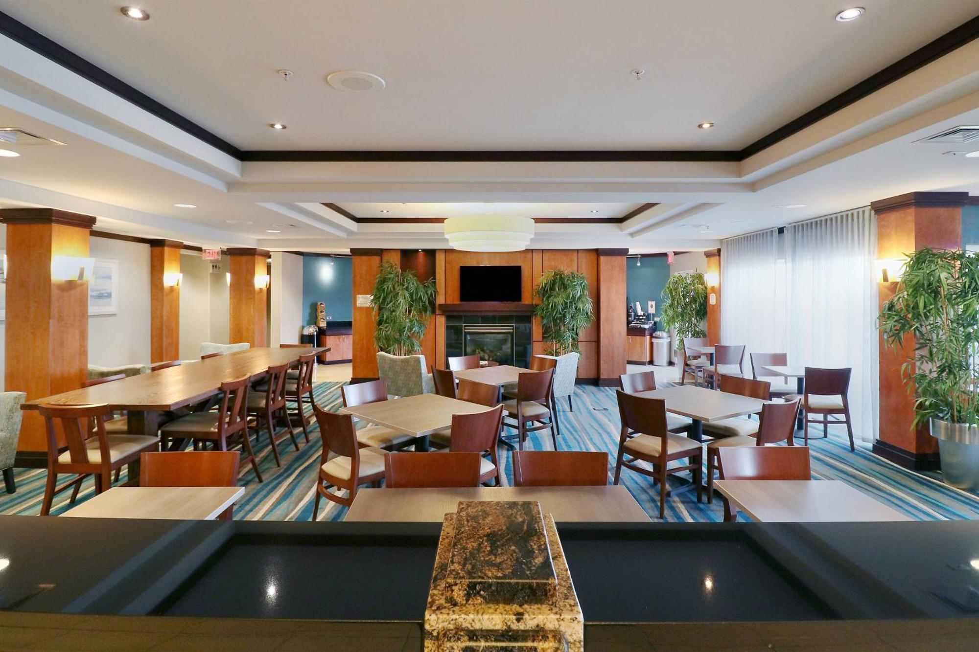 Fairfield Inn & Suites Des Moines Airport Ngoại thất bức ảnh